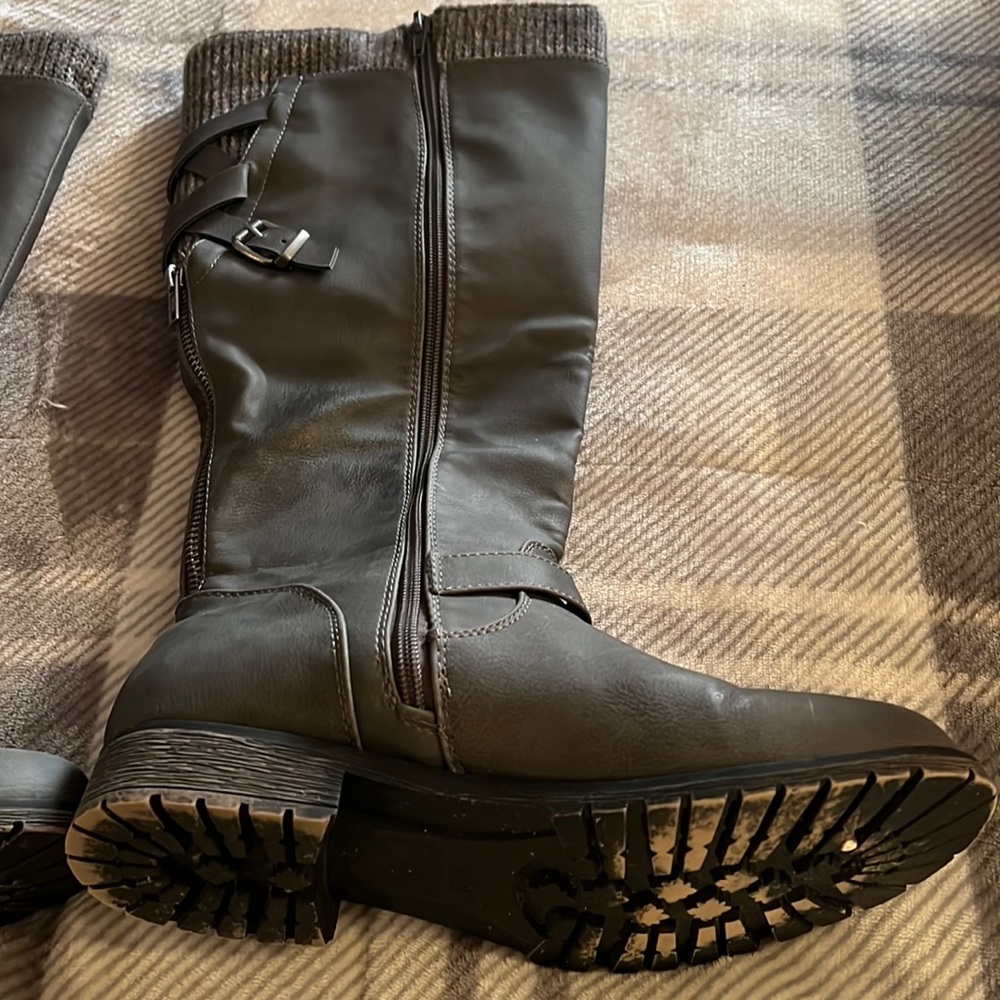 JustFAB Grey boots